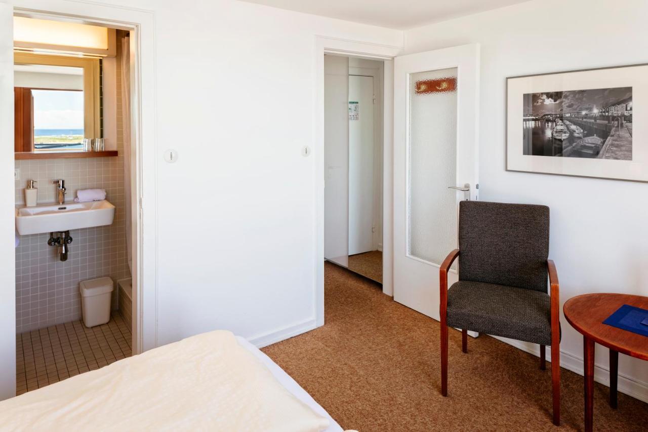 Haus Rooad Weeter Hotel Heligoland Exterior photo