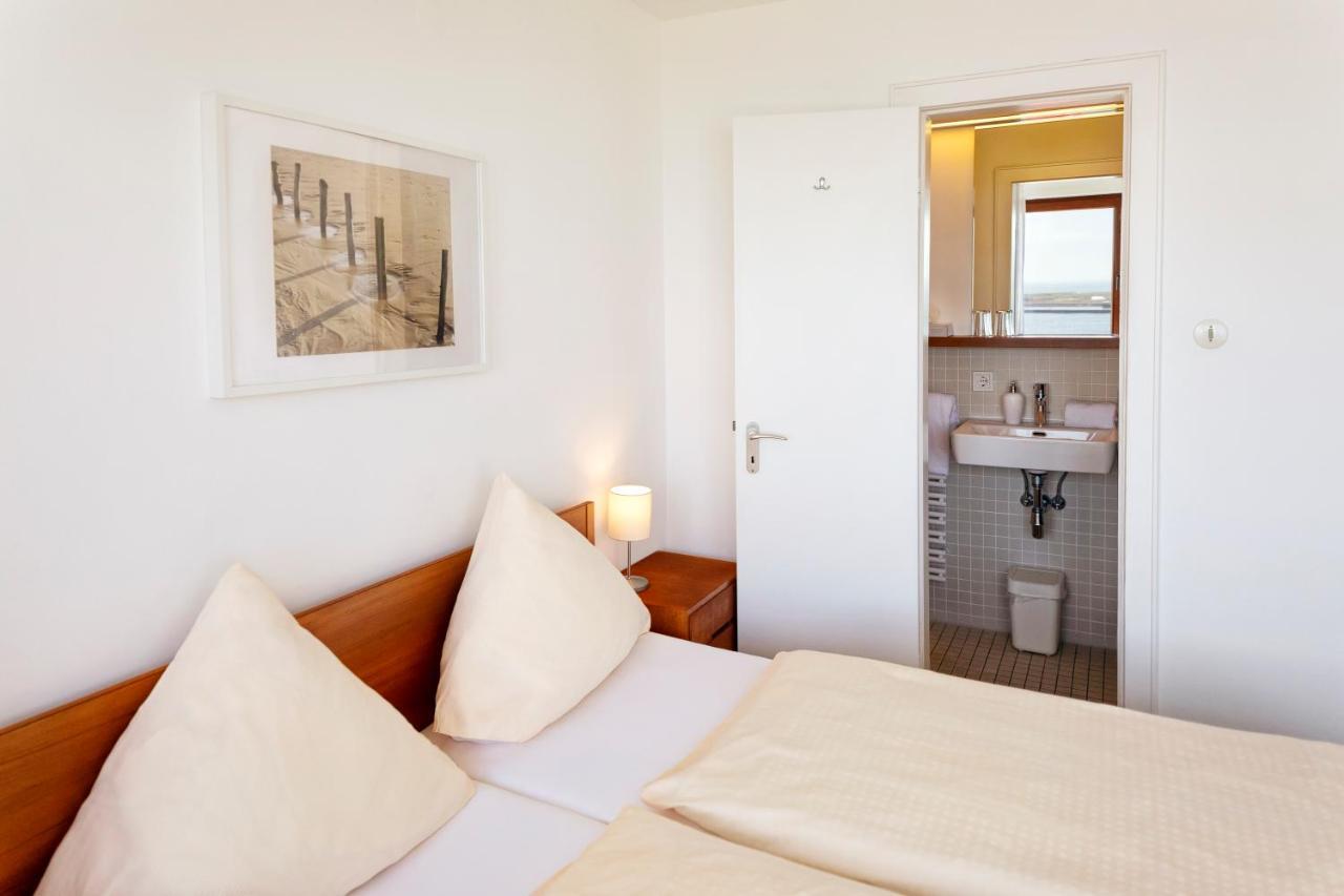 Haus Rooad Weeter Hotel Heligoland Exterior photo