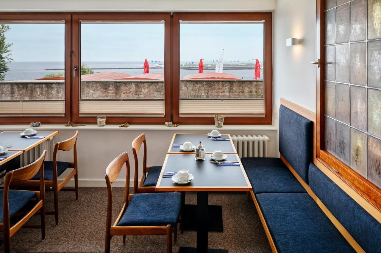 Haus Rooad Weeter Hotel Heligoland Exterior photo